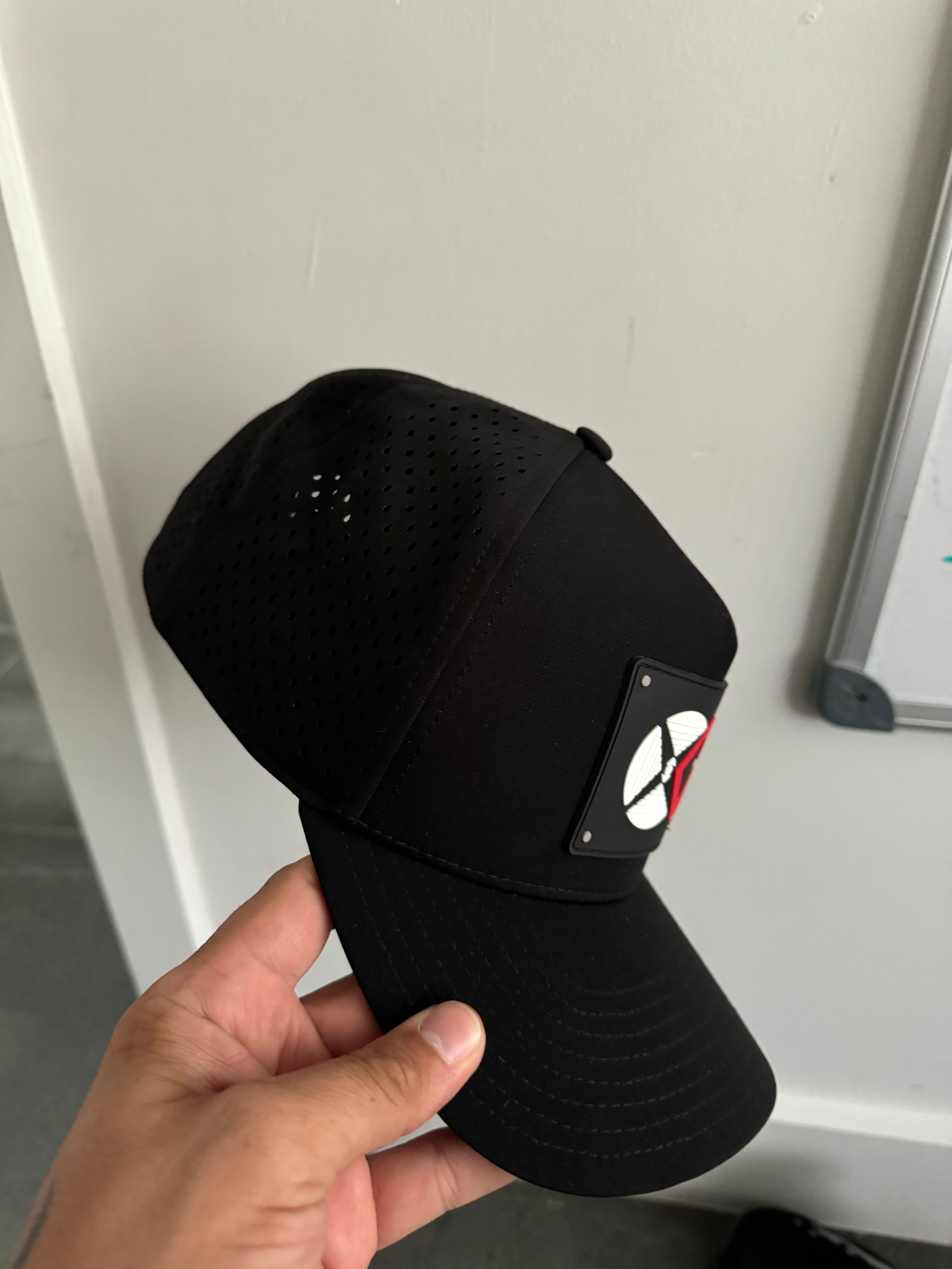 Cap (no hard insert)